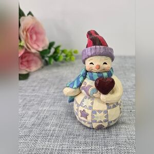 Enesco Jim Shore Heartwood Creek Mini Snowman with Heart Stone Figurine